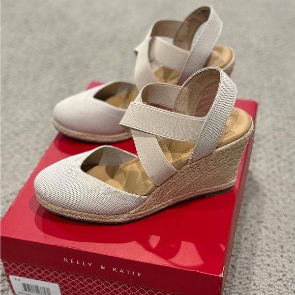 Ladies Kelly & Katie Brynn size 6.5 espadrille wedge sandal-Nude - Picture 4 of 7